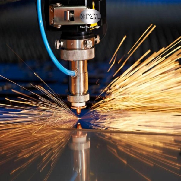 Corte A Laser De Chapas Metálicas??